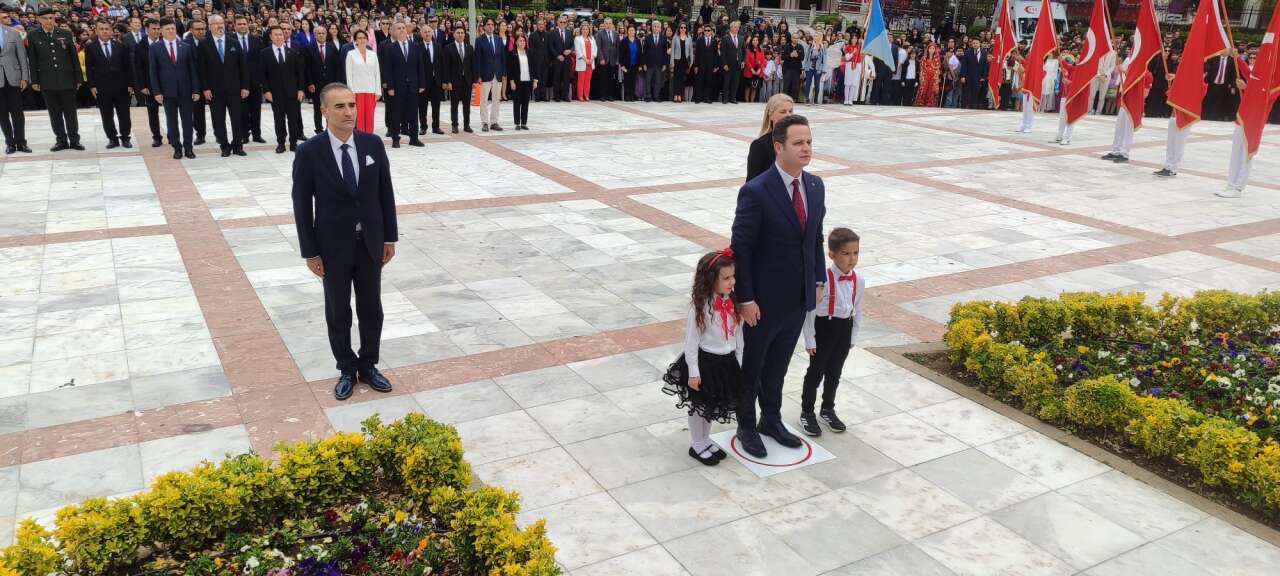 Muğla’da 23 Nisan Coşkusu Cumhuriyet Meydanı’nda Başladı 6